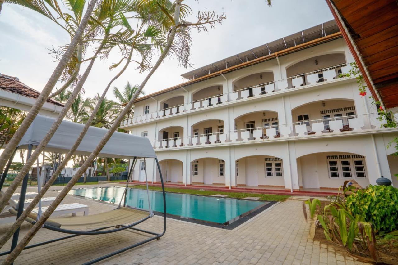 Shangrela Beach Resort By Ark Ambalangoda  Bagian luar foto