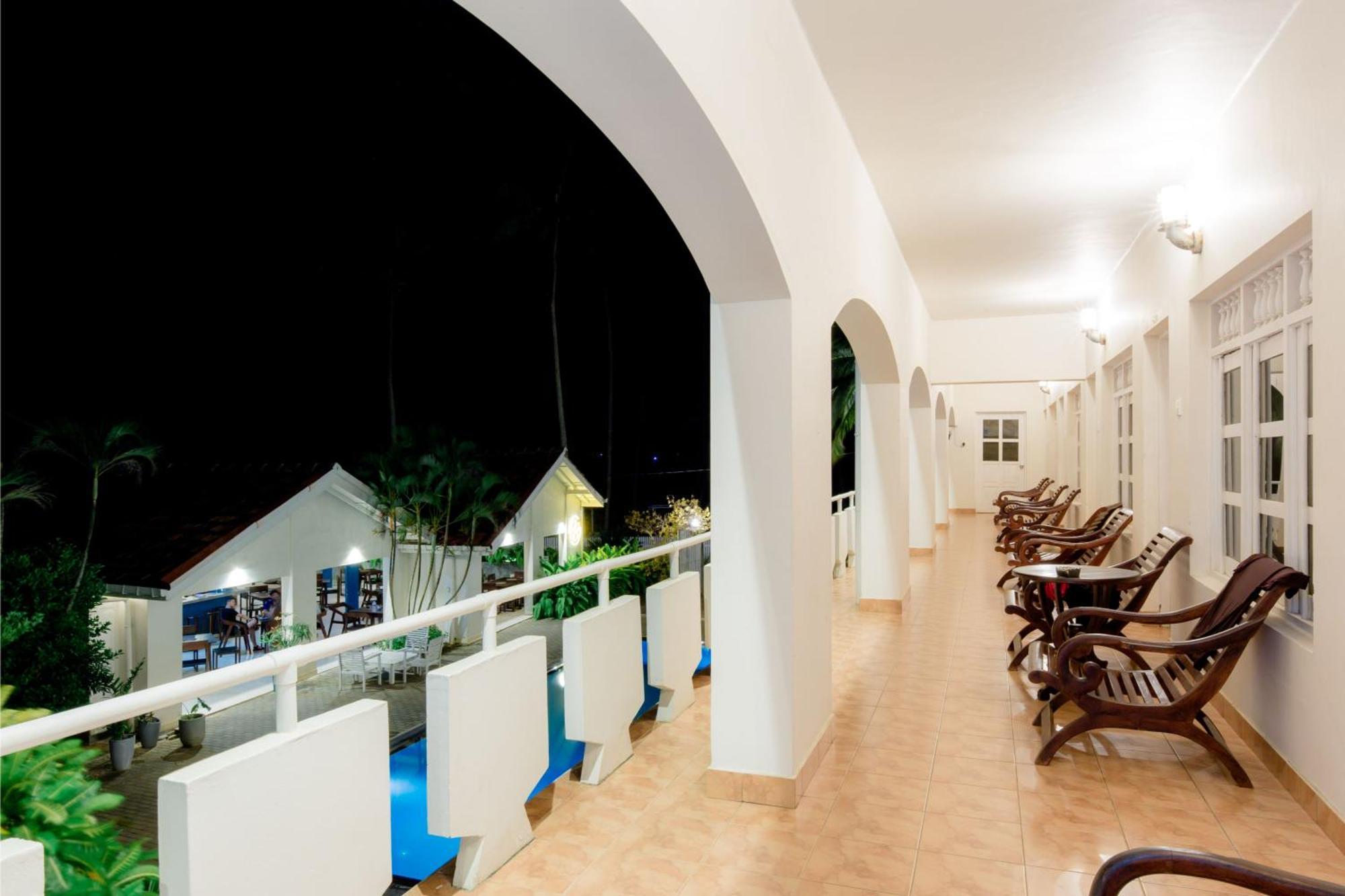 Shangrela Beach Resort By Ark Ambalangoda  Bagian luar foto
